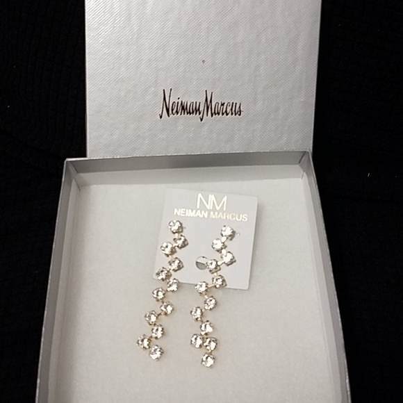 NWT  Natasha zig zag crystal earrings - Picture 3 of 5